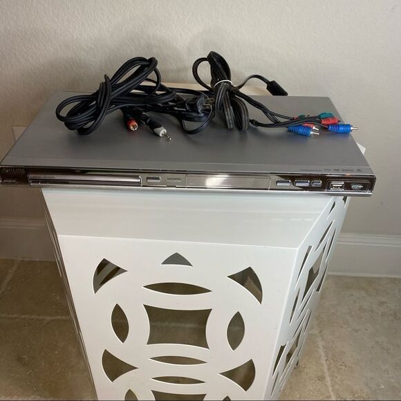 Philips DVD Player - Picture 3 of 9